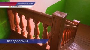 После жалобы жильцов в ГЖИ в доме №86 поселка Ильинский отремонтировали подъезд