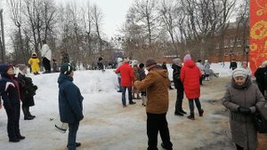 Проводы зимы боянист шпарит на бояне огонь