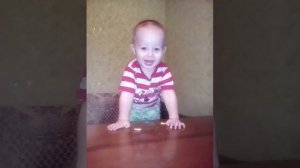 Ребенок научился рычать...