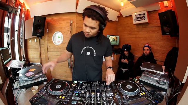 Listen Festival w/ Bradley Zero @ Kiosk Radio 01.04.2022 смотреть онлайн