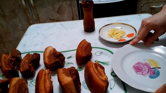 ГРУДИНКА В ЛУКОВОЙ ШЕЛУХЕ. Потрясающе вкусный РЕЦЕПТ! Грудинка по-домашнему с чесночком!