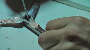Ремонт, устройство и обзор автоматического выкидного ножа ручной работы. Automatic knife.