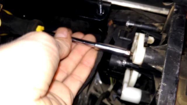 Снимаем моторчик заслонки рециркуляции passat b6 смотреть онлайн