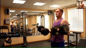 С читингом! Мой рекорд в подъёме гантелей на бицепс. Общий вес 50 кг на 5 повторений.