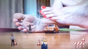 Giantess Playful Foot Worship