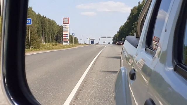 Дымит? Не дымит?! Nissan Np300 yd25ddti смотреть онлайн