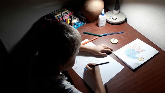 Рисуем ладошкой - Курочка смотреть онлайн