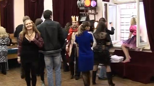 L O Осенний бал Ушакова 2710 смотреть онлайн