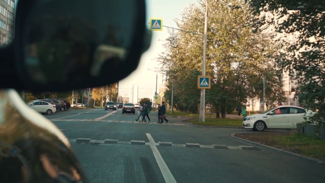 Не отвлекайся за рулем! смотреть онлайн