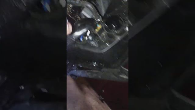 Замена лампочек и регулировка фар CFmoto смотреть онлайн