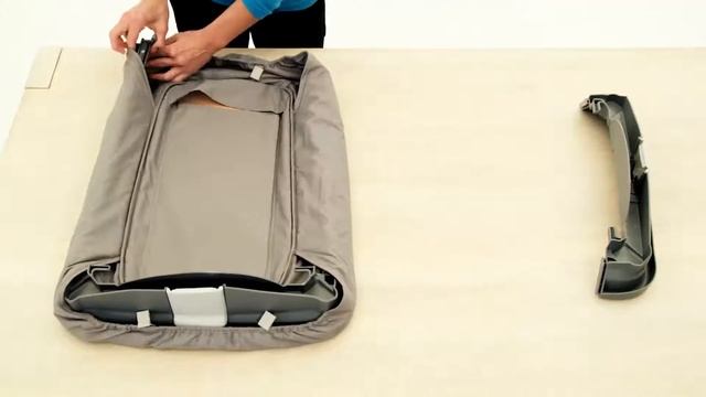 Chicco Lullaby Baby - Assemble the Changing Table смотреть онлайн