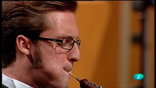 Sinfonia Concertante for Winds in E Flat Major, K297b Mozart - Juanjo Mena смотреть онлайн