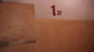 Лифты МЛМ в старинной советской 9 этажке (2008 г.в) Скорость 1-м/c, Грузоподъемность 320 кг.