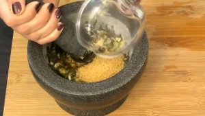 Салат из зеленой папайи Сом Там (тайская кухня). Очень вкусный и полезный салат.