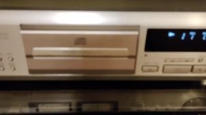CD плеер Sony CDP XE900