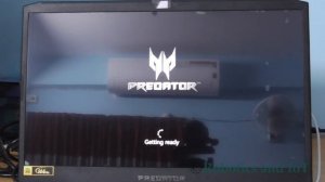 Installing Windows 10 on Predator Helios 300 (Predator PH315-53)