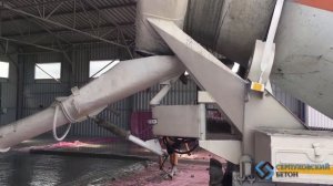 Заливаем ангар для самолета