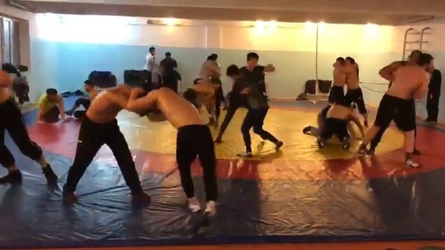 Вольная борьба Готовиться к Лицензионный турнир который пройдет в Бишкеке 27-29 Марте 2020 года смотреть онлайн