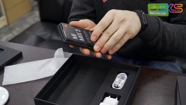 Распаковка Xiaomi Mi Mix 3 смотреть онлайн