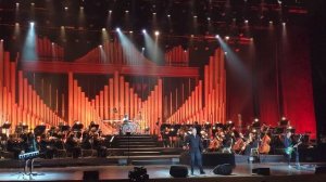 11. The MATRIXX - В дверь стучат