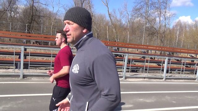 Тренировка на свежем воздухе: бег + спортивная площадка. смотреть онлайн