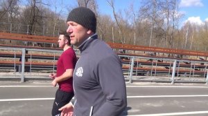 Тренировка на свежем воздухе: бег + спортивная площадка.