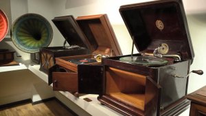 С какими сложностями можно столкнуться при реставрации фонографов, граммофонов и патефонов?