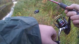 На каждый заброс ловится щука! Рыбалка осенью на Mottomo mr.Uno!