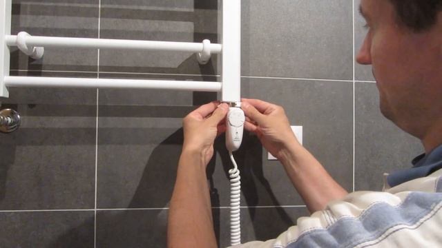 Как быстро переделать водяной полотенцесушитель на электрический с термостатом. смотреть онлайн