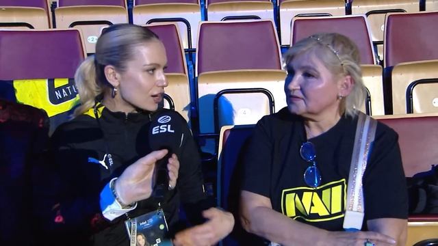 s1mple: БИТ НАСРАЛ В ШТАНЫ НА СЦЕНЕ! смотреть онлайн