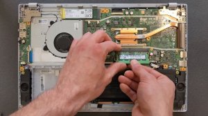 Can i upgrade my Asus VivoBook X515 RAM or SSD