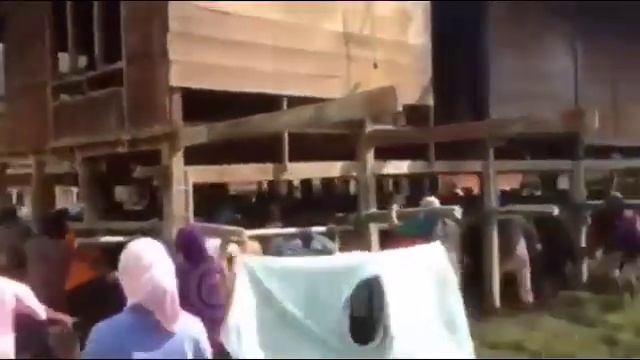 Перенос дома на руках