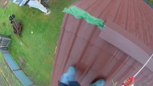 чем закрыть щели в коньке крыши.