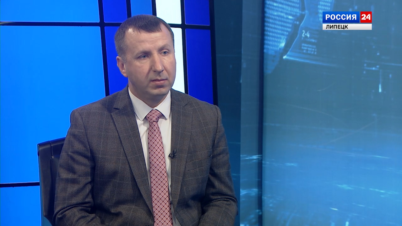 Вести центр. Ведущий центрального телевидения. Вести центр. Вести центр. Вести центр.