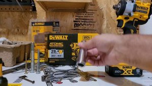 DEWALT DCF921 IMPACT WRENCH