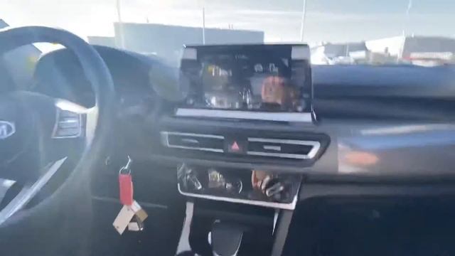 2021 Kia Seltos LX AWD смотреть онлайн