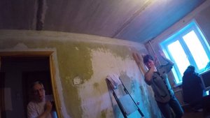 Строим новый сан.узел.Покрасили стены.Посмотрел новый объект.