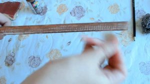 Как сделать потертости и состарить изделие при помощи свечки. Декупаж для начинающих