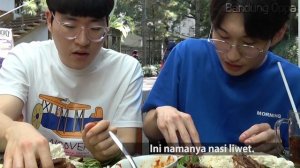 Teman Korea Makan Makanan Sunda BOTRAM di Bandung