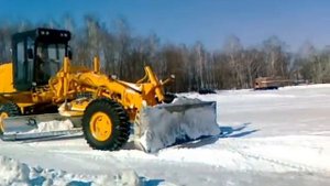 Автогрейдер ДЗ-98 в работе