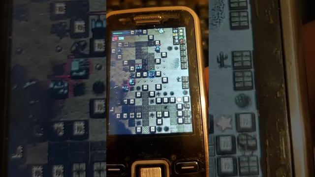 Танчики Про java: миссия 23, прохождение на старом кнопочном Samsung c3322i смотреть онлайн