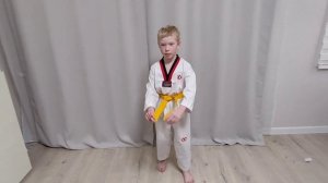 Как завязывать пояс в тхэквондо.