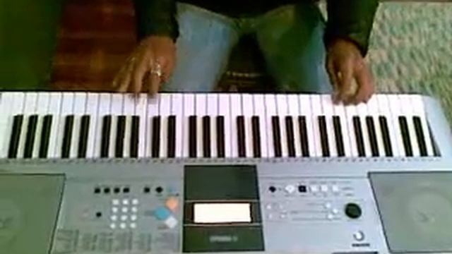 ajmal - keyboard music piano - zindagi do pal ki - kites - yamaha psr e323 смотреть онлайн