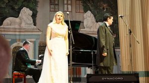 Ольга Терентьева и Валерий Иванов исполняют дуэт Леоноры и графа ди Луна. Фортепиано — Илья Кузнецов