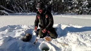 Зимняя рыбалка в тайге на ленка и хариуса. Новые приспособления на крупного ленка. Рыбалка в Сибири