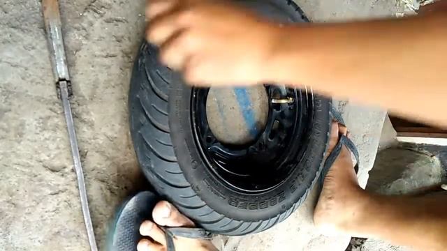 Honda Dio 110 - Tire removal смотреть онлайн