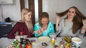 Пицца Вызов - PIZZA CHALLENGE с Silena Sway и Polina Bond! #СкромняжкаКрис