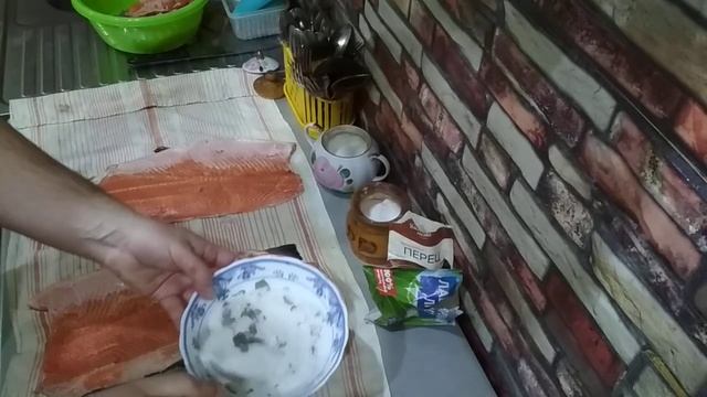Как засолить форель.Солим форель вкусно и просто.Карельская форель с икрой.