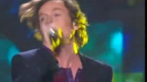 Darren Hayes & X-Factor Contestants sing Savage Garden Medley