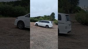 Toyota isis 2wd-4wd  бездорожье ( сыпучий грунт)